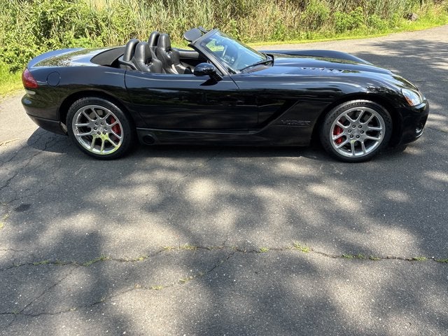 2004 Dodge Viper SRT10