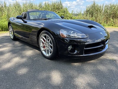 2004 Dodge Viper SRT10