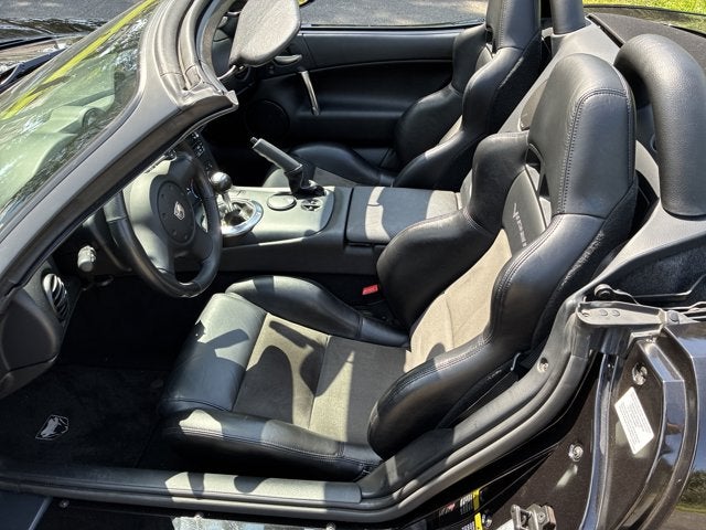 2004 Dodge Viper SRT10