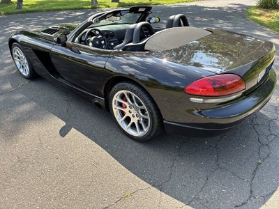 2004 Dodge Viper SRT10