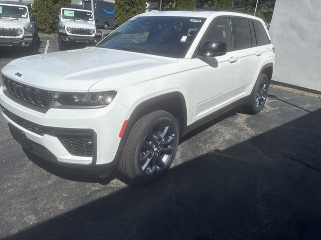 2026 Jeep Grand Cherokee 85th Anniversary Edition