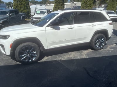 2026 Jeep Grand Cherokee 85th Anniversary Edition