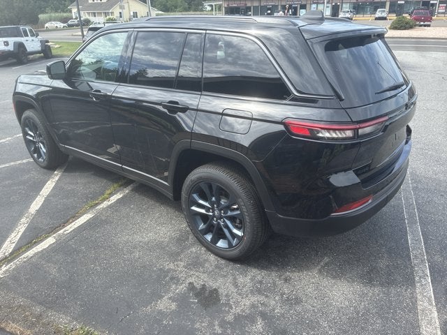 2026 Jeep Grand Cherokee 85th Anniversary Edition