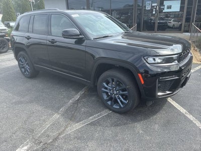 2026 Jeep Grand Cherokee 85th Anniversary Edition