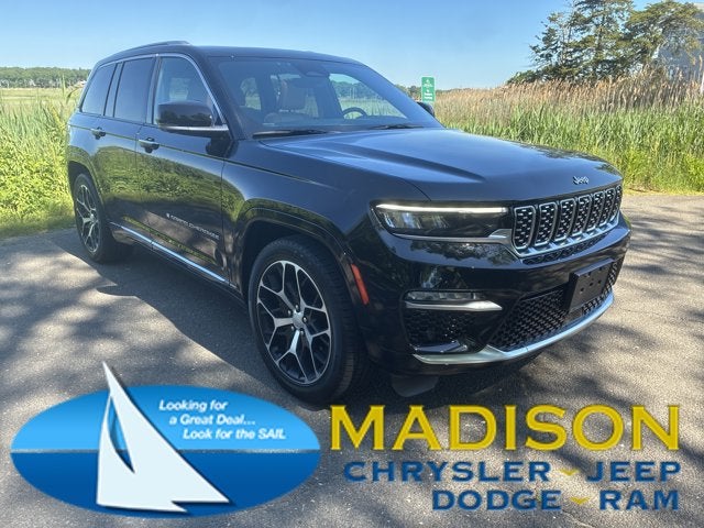 2023 Jeep Grand Cherokee Summit Reserve