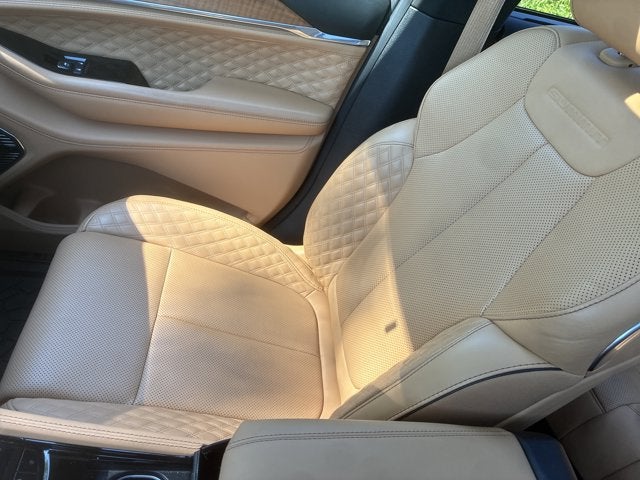 2023 Jeep Grand Cherokee Summit Reserve