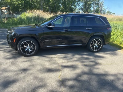 2023 Jeep Grand Cherokee Summit Reserve