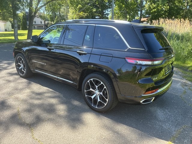 2023 Jeep Grand Cherokee Summit Reserve