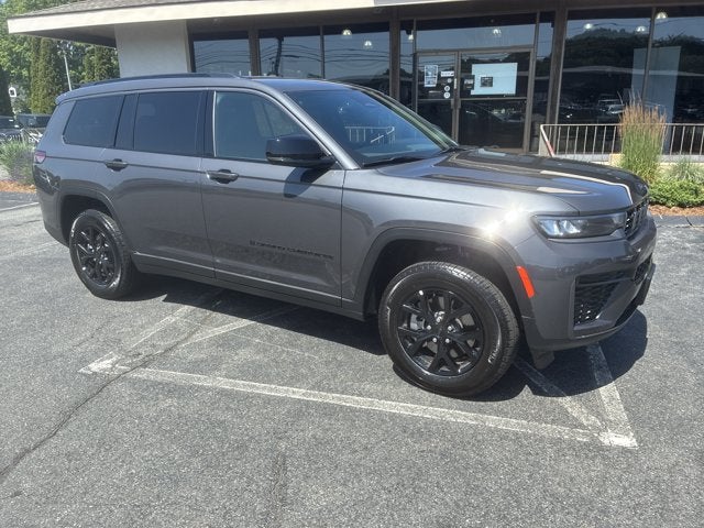 2026 Jeep Grand Cherokee L Laredo Altitude