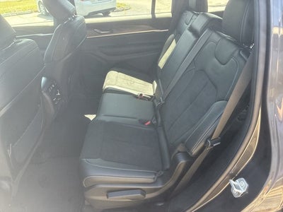 2026 Jeep Grand Cherokee L Laredo Altitude