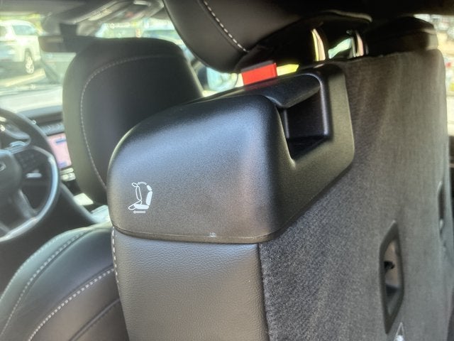 2026 Jeep Grand Cherokee L Laredo Altitude