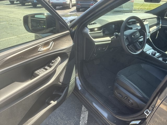 2026 Jeep Grand Cherokee L Laredo Altitude
