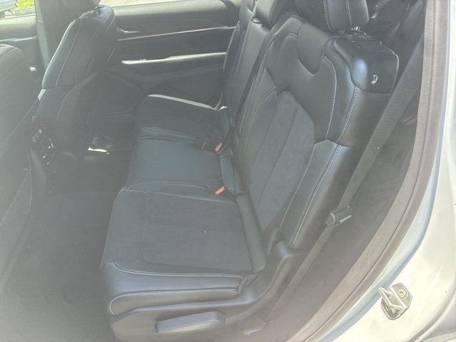 2026 Jeep Grand Cherokee L Laredo Altitude