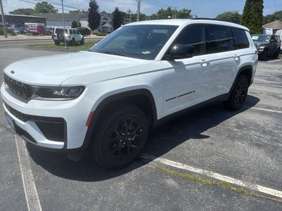 2026 Jeep Grand Cherokee L Laredo Altitude