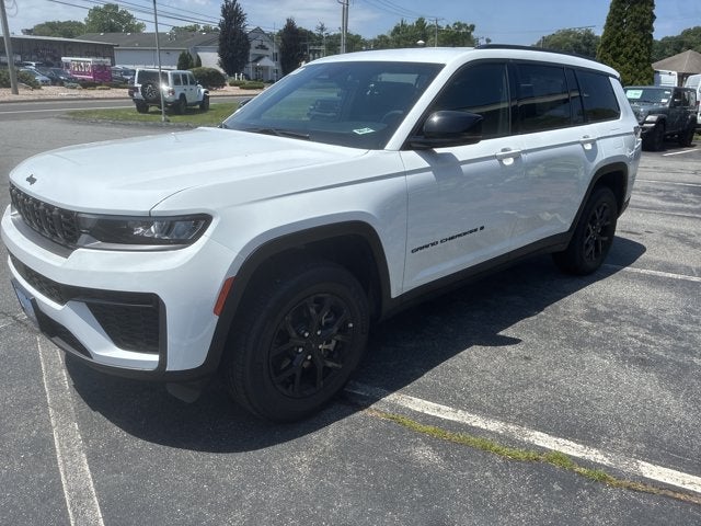 2026 Jeep Grand Cherokee L Laredo Altitude