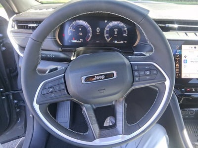 2027 Jeep Grand Cherokee L Laredo Altitude