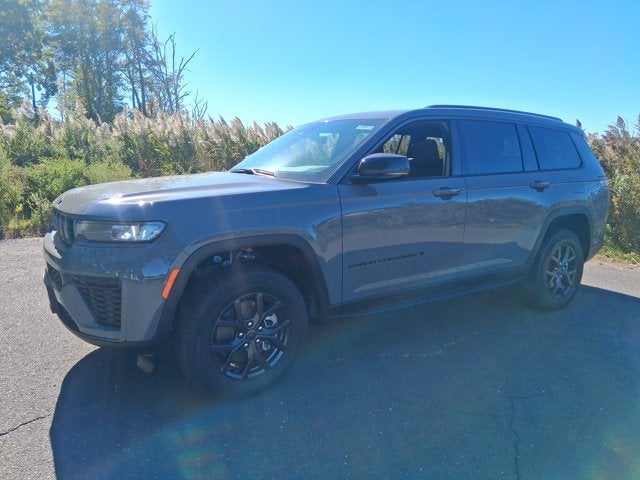 2027 Jeep Grand Cherokee L Laredo Altitude