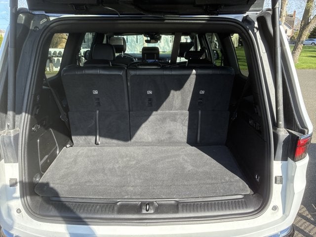 2023 Jeep Wagoneer Base