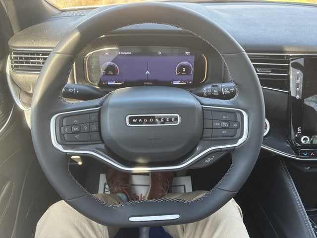 2023 Jeep Wagoneer Base