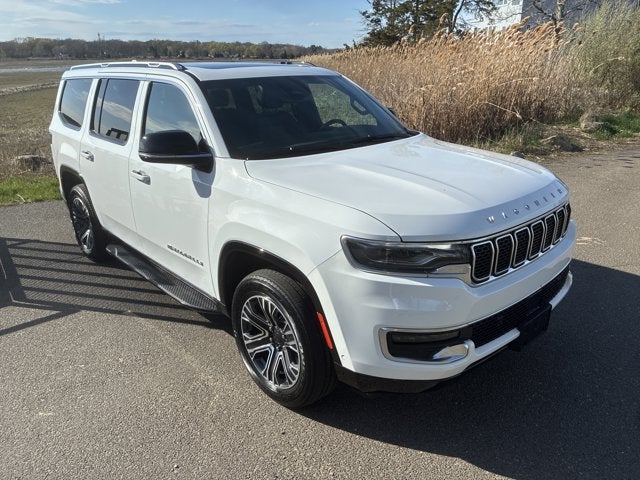 2023 Jeep Wagoneer Base