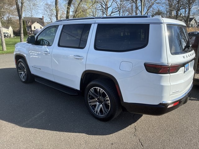 2023 Jeep Wagoneer Base