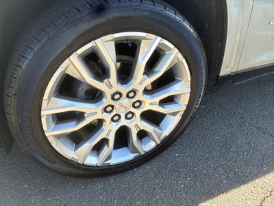 2024 GMC Acadia AWD Denali