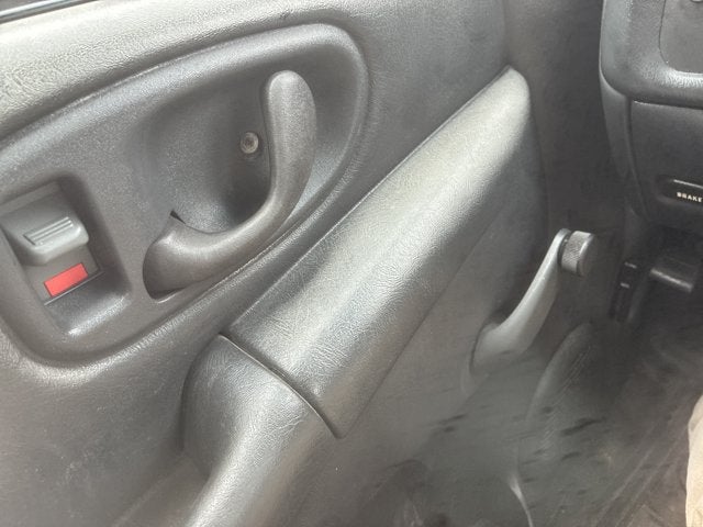 2001 GMC Sonoma SL