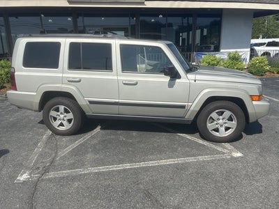 2008 Jeep Commander Sport