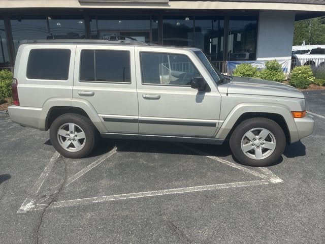 2008 Jeep Commander Sport