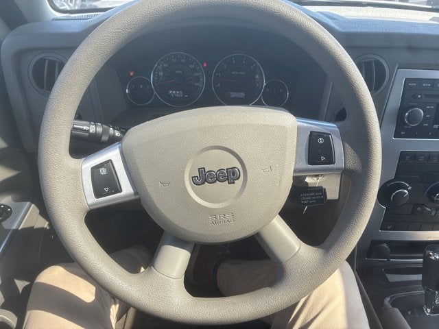 2008 Jeep Commander Sport