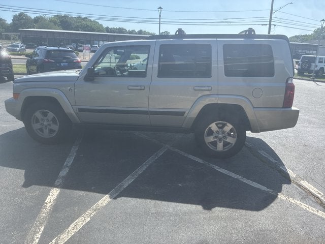 2008 Jeep Commander Sport