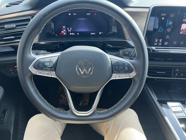 2024 Volkswagen Atlas 2.0T SE w/Technology
