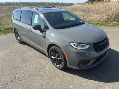 2025 Chrysler Pacifica Limited