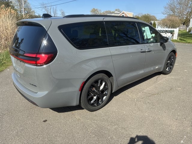 2025 Chrysler Pacifica Limited