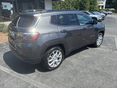 2023 Jeep Compass Latitude Lux