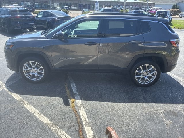 2023 Jeep Compass Latitude Lux