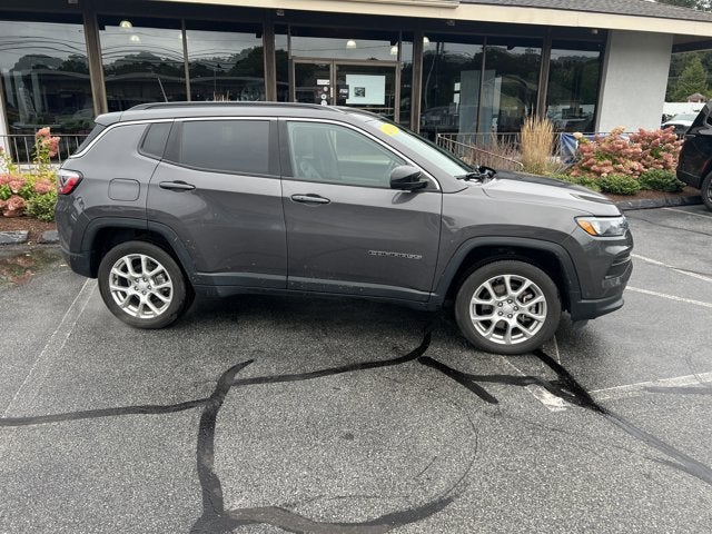 2024 Jeep Compass Latitude Lux