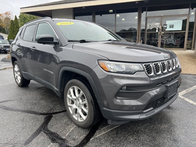 2024 Jeep Compass Latitude Lux