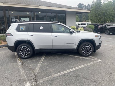 2026 Jeep Cherokee Laredo