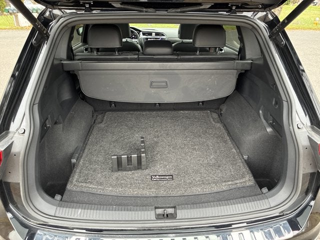 2022 Volkswagen Tiguan SEL R-Line