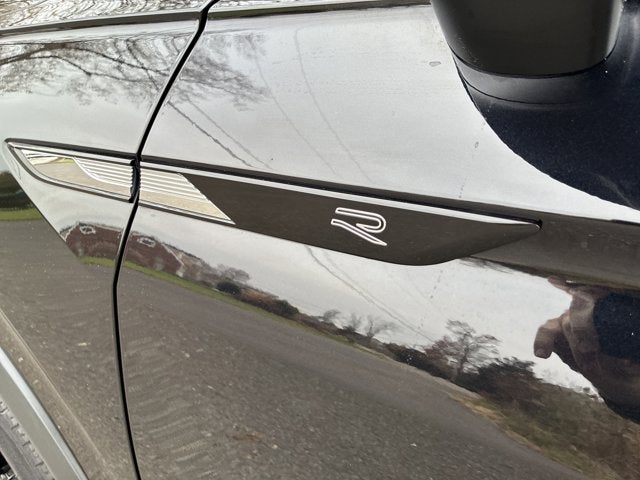 2022 Volkswagen Tiguan SEL R-Line