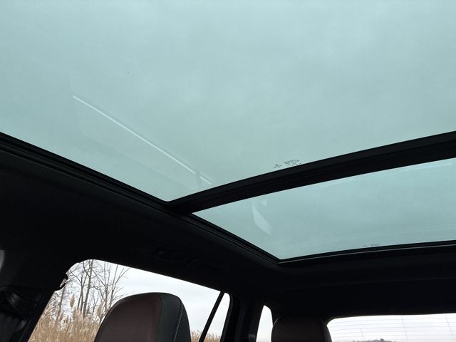 2022 Volkswagen Tiguan SEL R-Line