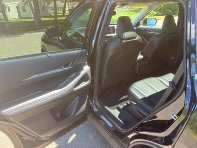 2022 INFINITI QX60 LUXE