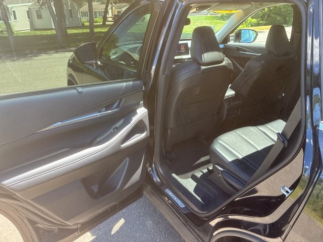 2022 INFINITI QX60 LUXE