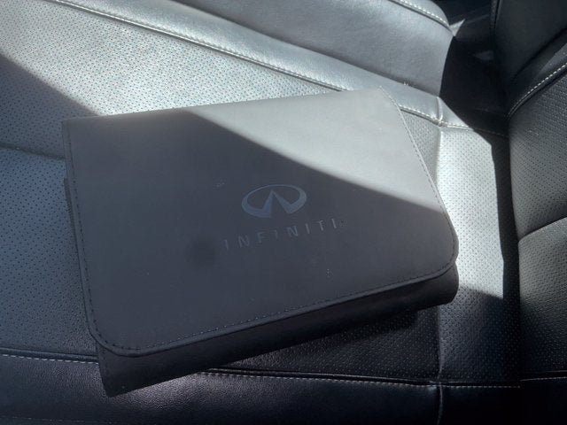 2022 INFINITI QX60 LUXE