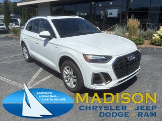 2024 Audi Q5 S line Premium