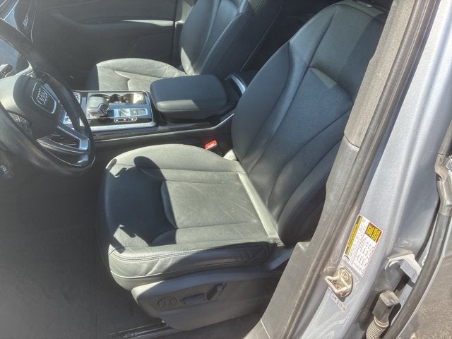 2021 Audi Q7 Premium Plus