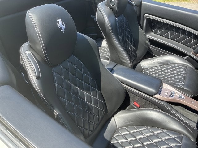 2011 Ferrari California Base