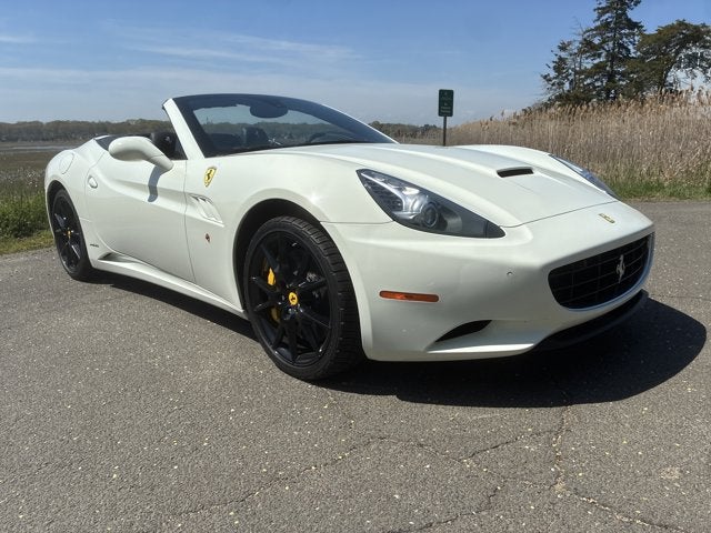 2011 Ferrari California Base