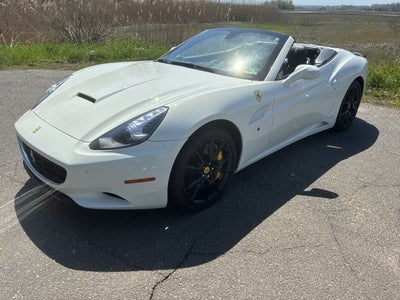 2011 Ferrari California Base